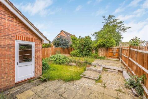 7 Baxendale Road, Chichester-Small-PorticoMarketin