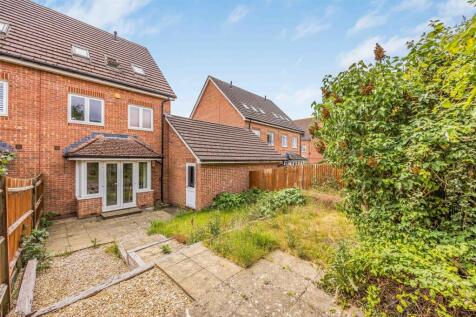7 Baxendale Road, Chichester-Small-PorticoMarketin