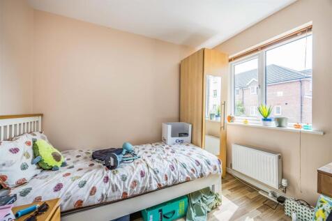 7 Baxendale Road, Chichester-Small-PorticoMarketin