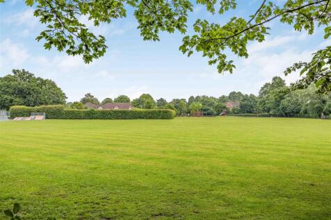 12 Lowland Road, Denmead-Small-PorticoMarketing-Ne