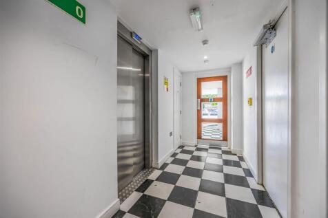 42 Gisors Road, Milton-Small-PorticoMarketing-Nexa