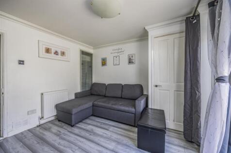 Lower Flat, 54 North End Avenue, Portsmouth-Portic