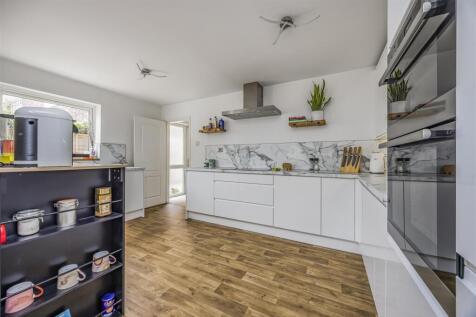 10 Overton Road, Southbourne-PorticoMarketing-Nexa