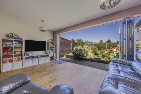 14 Nore Crescent, Emsworth-PorticoMarketing-Nexa-1