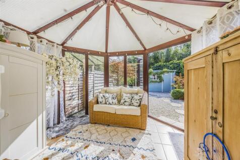 10 Malvern Mews, Emsworth-PorticoMarketing-Treagus