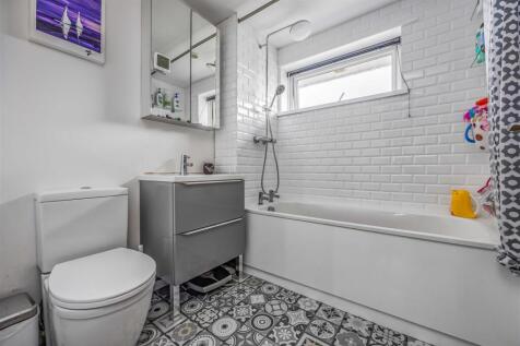 5 Collier Close, Southampton-Small-PorticoMarketin