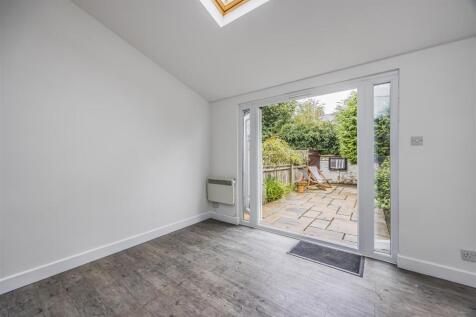 9 Belverdere Place, Petersfield-PorticoMarketing-N