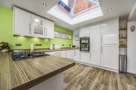 The Nook, North Street, Westbourne-PorticoMarketin