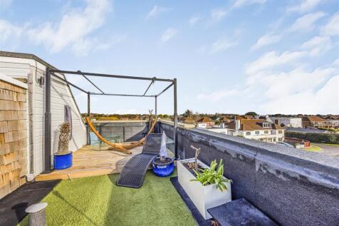 The Penthouse, 22 Bembridge Drive, Hayling Island-