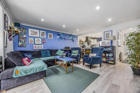 47 Third Avenue, Havant-PorticoMarketing-Nexa-28.j