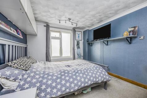 47 Third Avenue, Havant-PorticoMarketing-Nexa-13.j