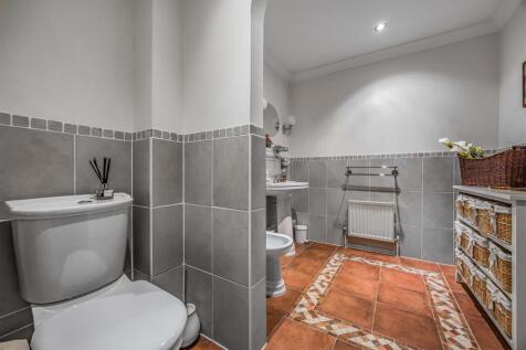 Downstairs Cloakroom/WC