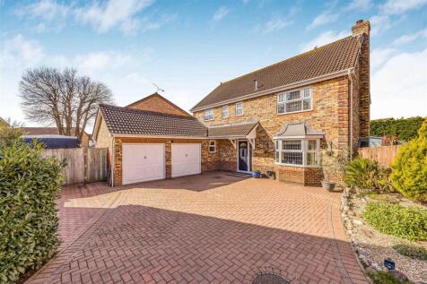 8 Topaz Grove, Waterlooville-Small-PorticoMarketin