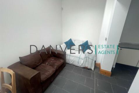 living room 2.jpg