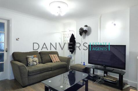Living Room.jpg