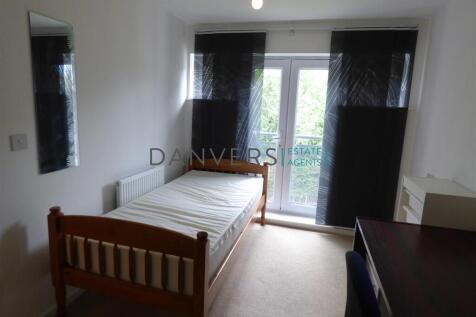 120 Watkin Road (10).jpg