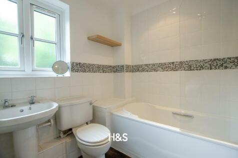 239 Hampton Lane - bathroom.jpg