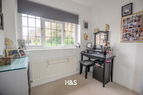 18 palmers close bedroom 4.jpg
