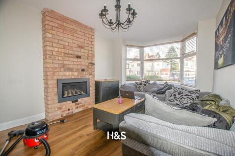 100 cropthorne road - front reception.jpg