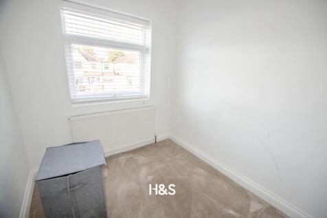 100 cropthorne road - bedroom 3.jpg