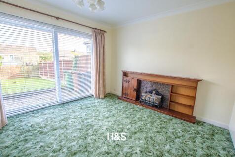 1238 yardley wood road - rear reception.jpg