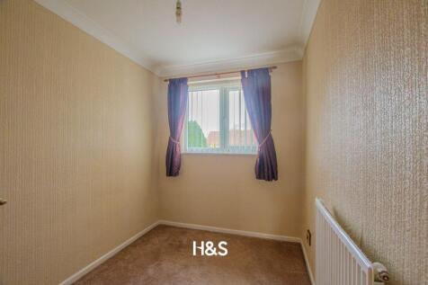 9 cryersoak close - bedroom 3.jpg