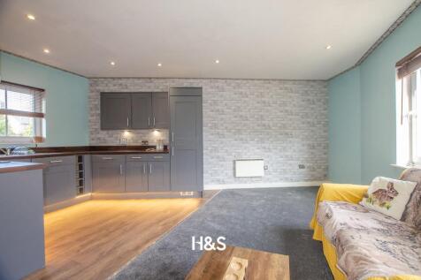 dickens heath road..jpg