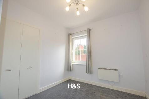 dickens heath road - bedroom.jpg