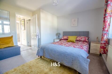 10 kineton croft - bedroom 1.jpg