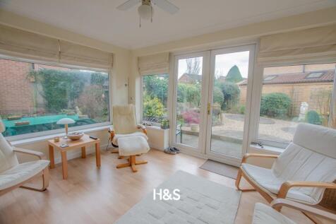21 cryersoak - sunroom.jpg