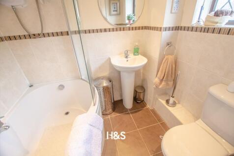21 cryersoak - bathroom.jpg