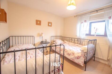 21 cryersoak - bedroom 3.jpg