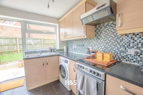118 dawberry fields road - kitchen.jpg