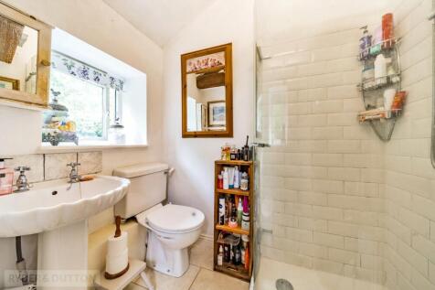 Bedroom 1 Ensuite