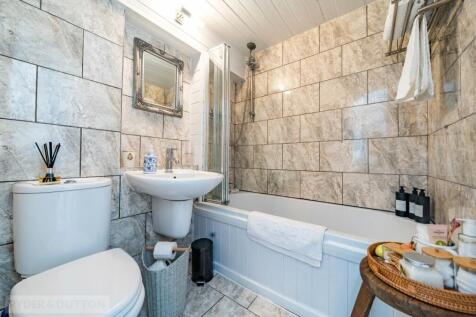 Cottage Bathroom