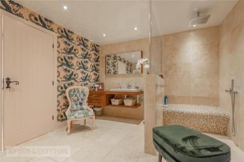 Ground Floor Shower