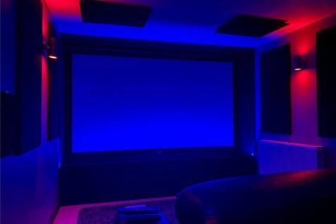 Cinema Room/Garage