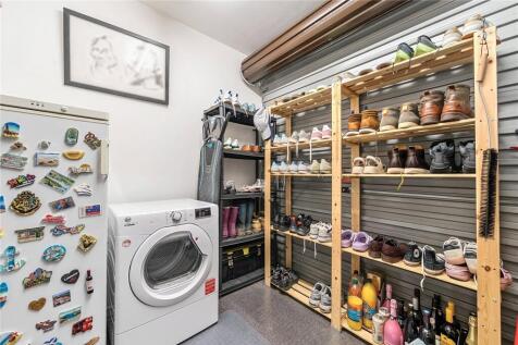 Utility/Store
