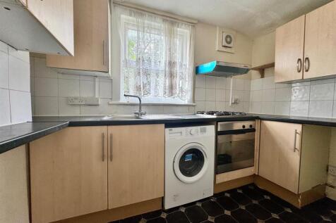 Kitchen 1.jpg