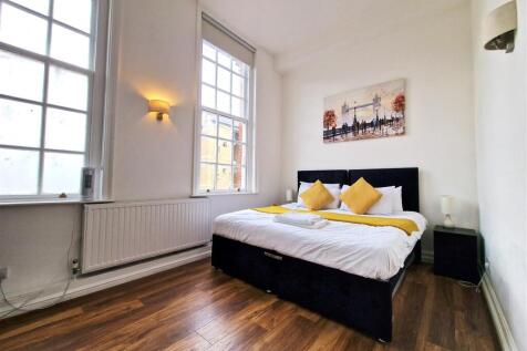 Bedroom 1.jpg