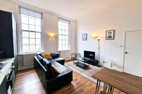 Living room .jpg