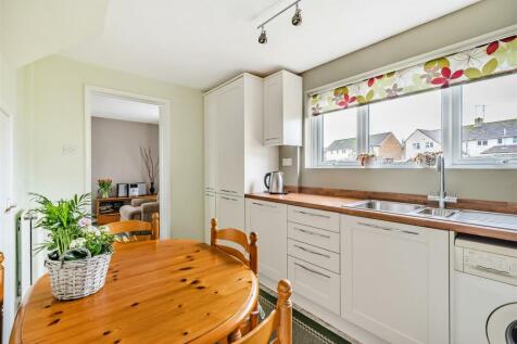 Kitchen / Breakfast Room