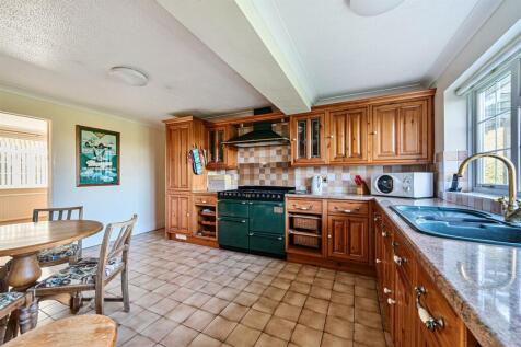 Kitchen / Breakfast Room