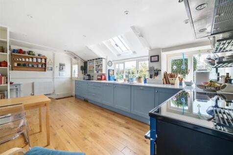 Kitchen / Breakfast Room