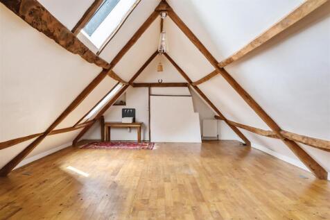 Attic / Studio space