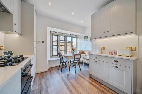 Kitchen / Breakfast Room