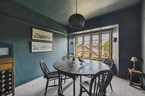 Optional dining room / Bedroom 4