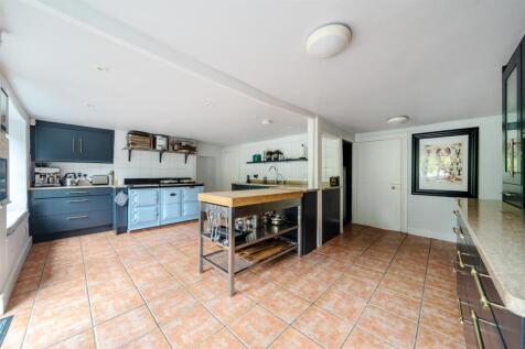 Kitchen / Breakfast Room