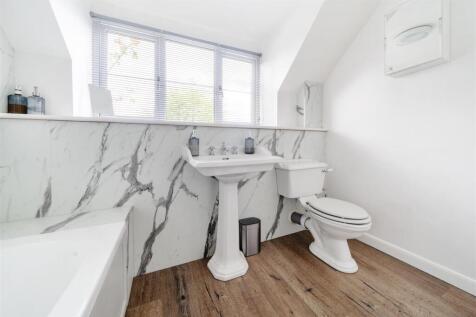 Cottage - Bathroom