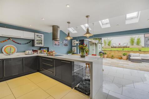 Kitchen / Dining / Family Room